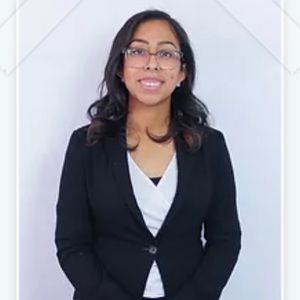 Meet your Posher, Claudia